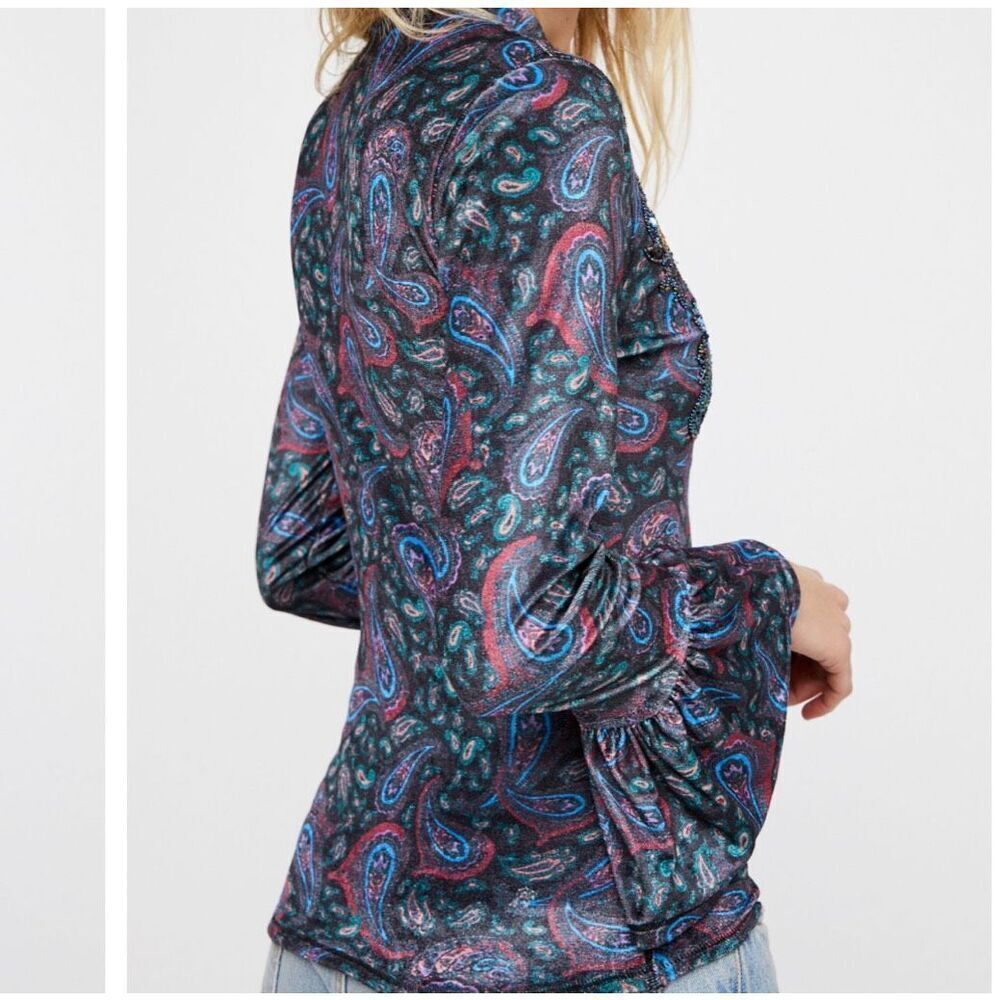 Free People L’amour Paisley Velvet Top size XS - Picture 2 of 11